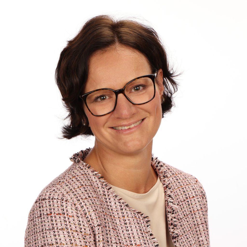 Mag. Melanie Henriks-Luckinger