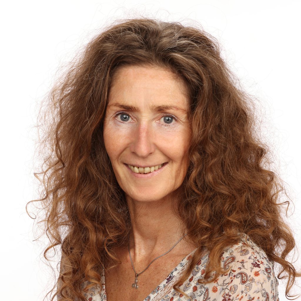 Gisela Schwarz, BA